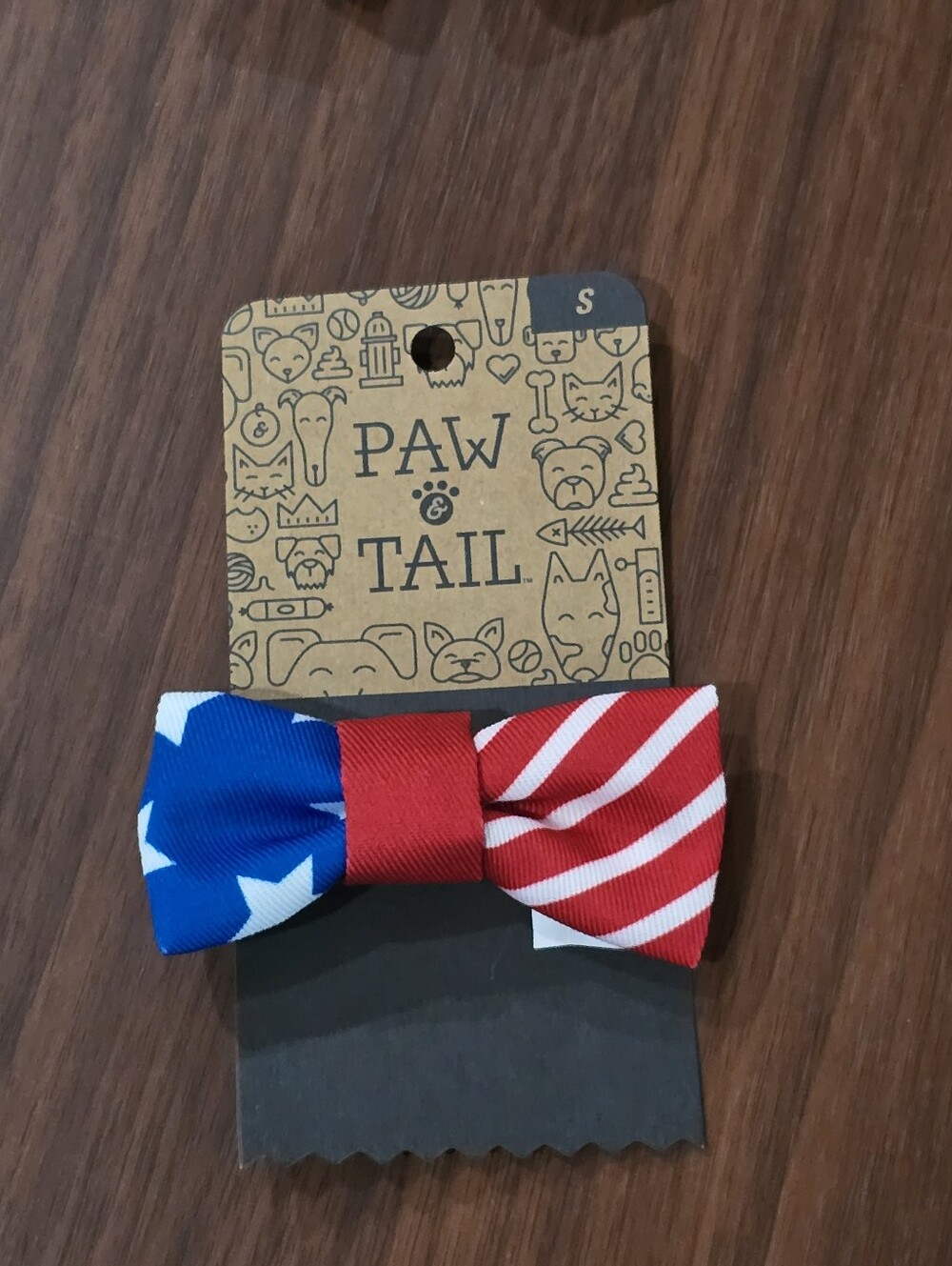 Paw & Tail Patriotic American Flag Dog Bow Tie Size Small Nwt